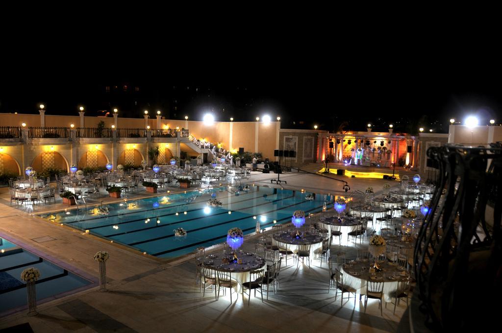 Platinum Hotel Tyre Exterior photo