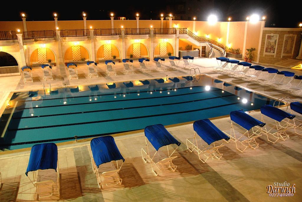 Platinum Hotel Tyre Exterior photo