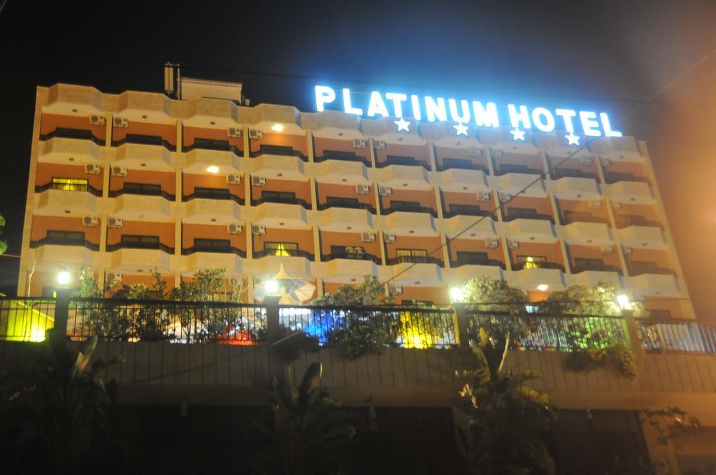 Platinum Hotel Tyre Exterior photo