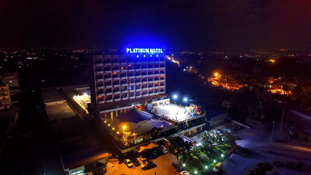 Platinum Hotel Tyre Exterior photo